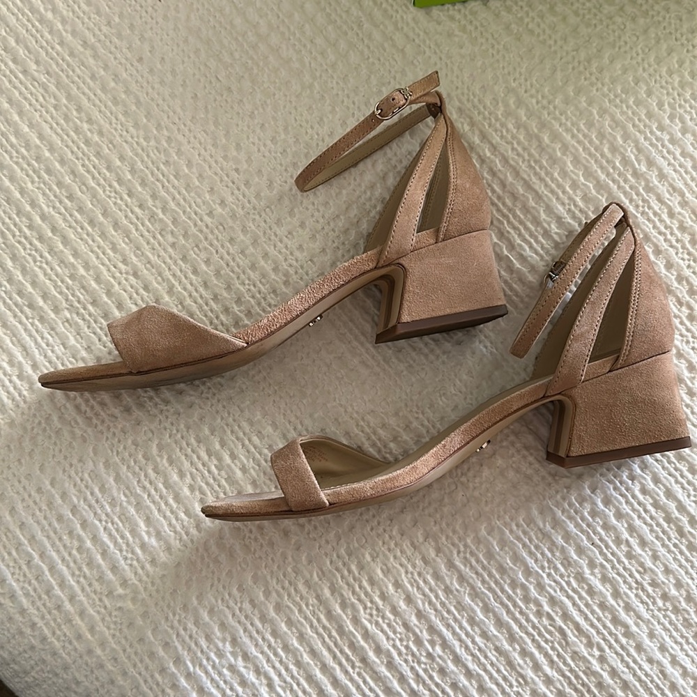Sam Edelman Wilson caramel side sandal, size 9